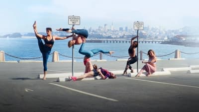 Trút bỏ và vươn lên (Strip Down, Rise Up)